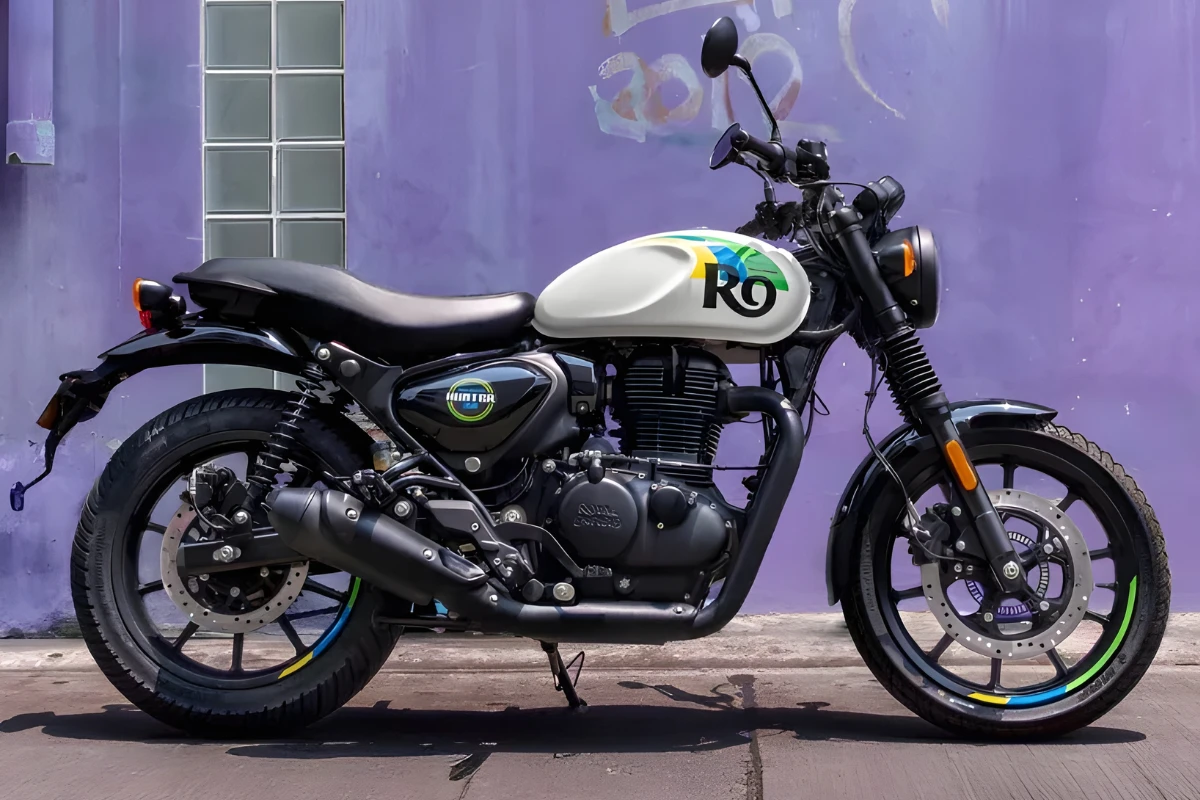 Royal Enfield Hunter Hybrid Debuts 349cc Hybrid Engine, Retro Design & Modern Features